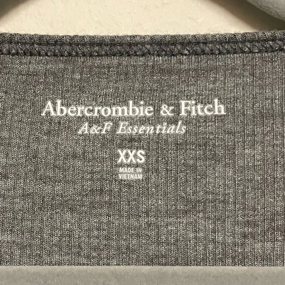 Abercrombie Long Sleeve Tee - Picture 3 of 3